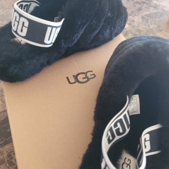 UGG Fluff Yay Slides - Picture 5 of 5